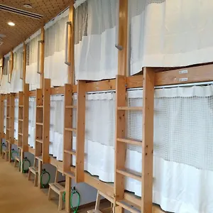 hostel-wasabi-osaka-bed-and-library.hotels-osaka.net/